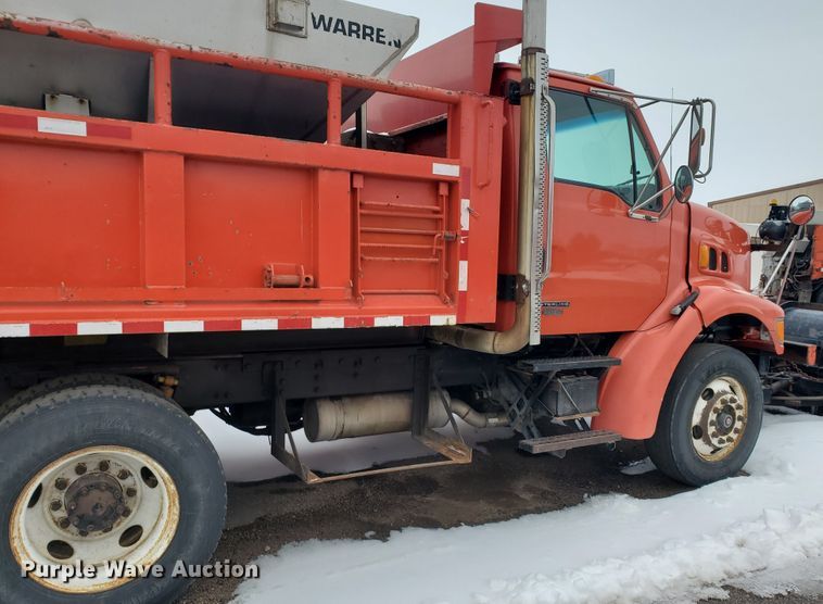 image for item EY9661 2001 Sterling LT7501  dump truck