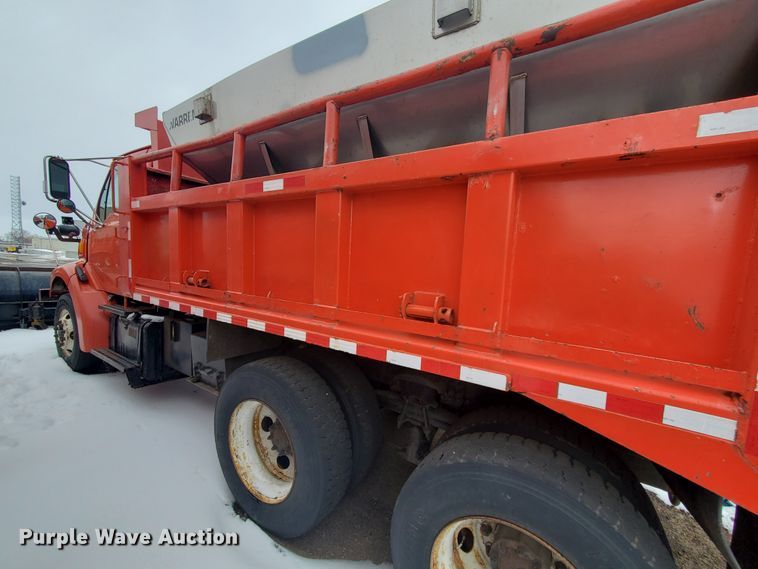 image for item EY9661 2001 Sterling LT7501  dump truck