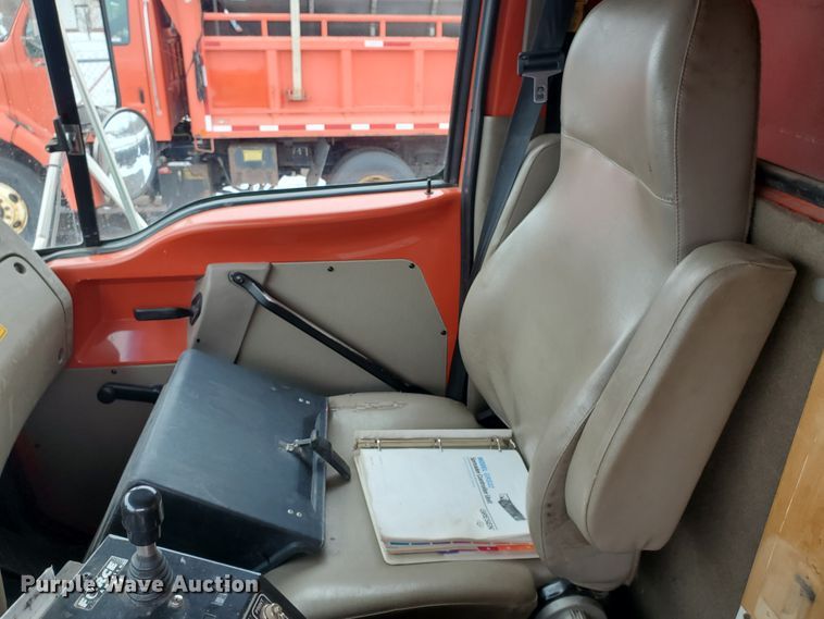 image for item EY9661 2001 Sterling LT7501  dump truck