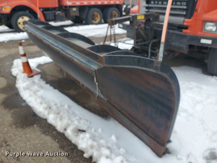 image for item EY9661 2001 Sterling LT7501  dump truck