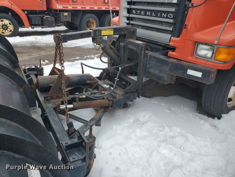 image for item EY9661 2001 Sterling LT7501  dump truck