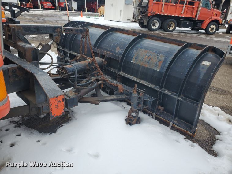 image for item EY9661 2001 Sterling LT7501  dump truck