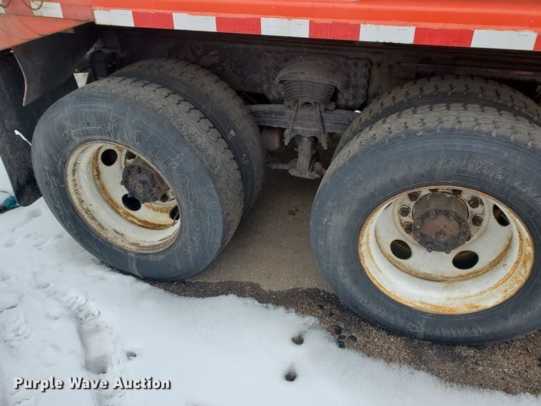 image for item EY9661 2001 Sterling LT7501  dump truck