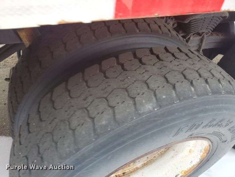 image for item EY9661 2001 Sterling LT7501  dump truck