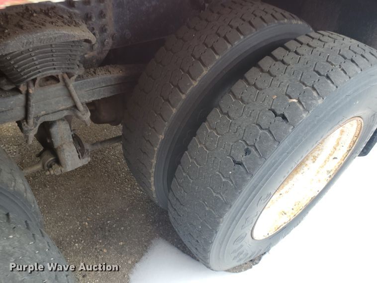 image for item EY9661 2001 Sterling LT7501  dump truck