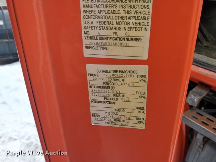 image for item EY9661 2001 Sterling LT7501  dump truck