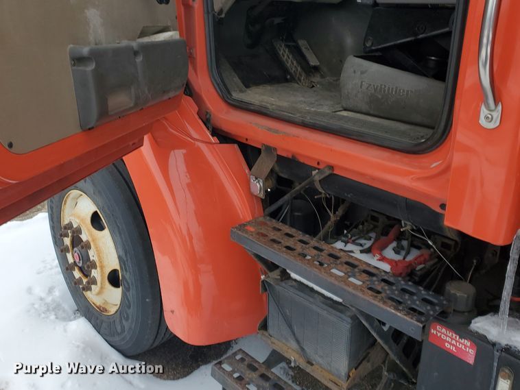 image for item EY9662 2003 Sterling LT7501  dump truck