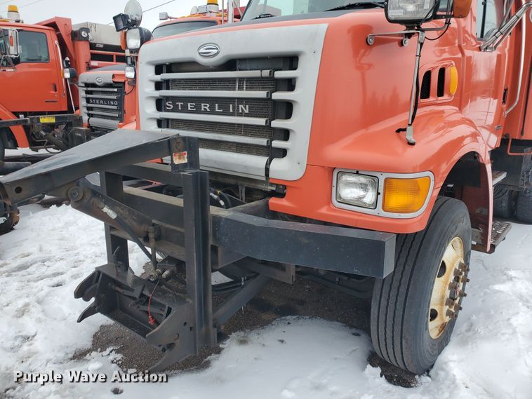 image for item EY9662 2003 Sterling LT7501  dump truck