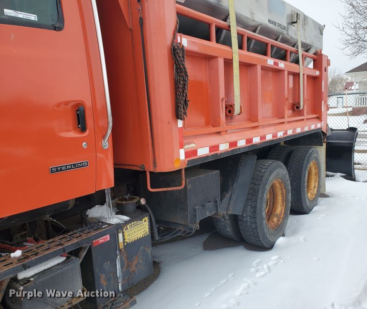 image for item EY9662 2003 Sterling LT7501  dump truck