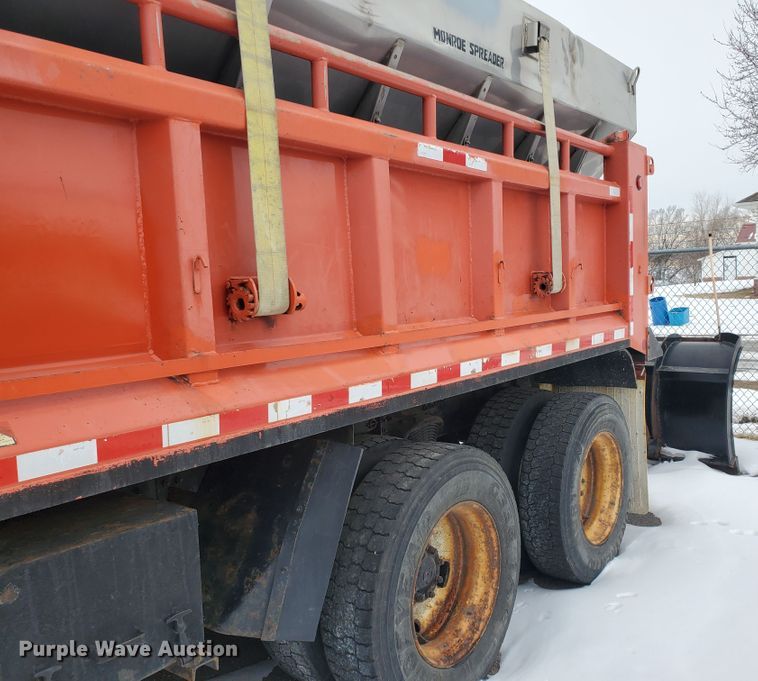 image for item EY9662 2003 Sterling LT7501  dump truck