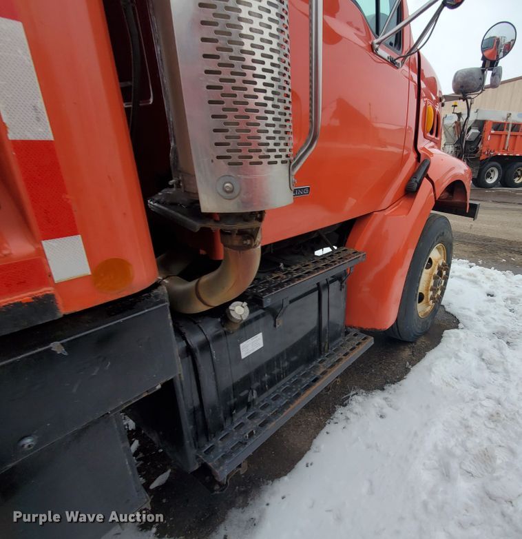 image for item EY9662 2003 Sterling LT7501  dump truck