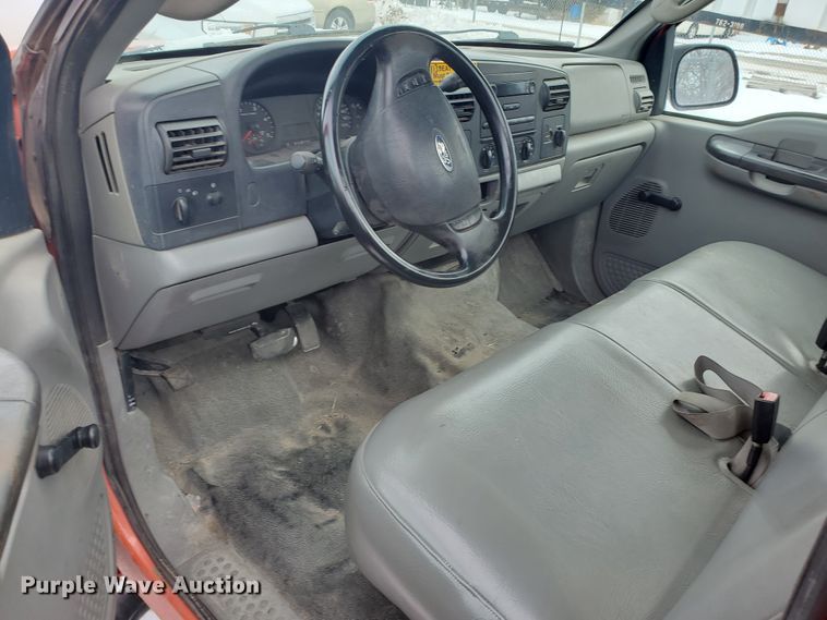 image for item EY9664 2006 Ford F250 Super Duty XL  pickup truck