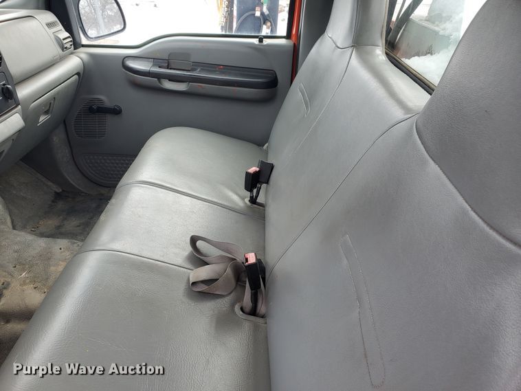 image for item EY9664 2006 Ford F250 Super Duty XL  pickup truck