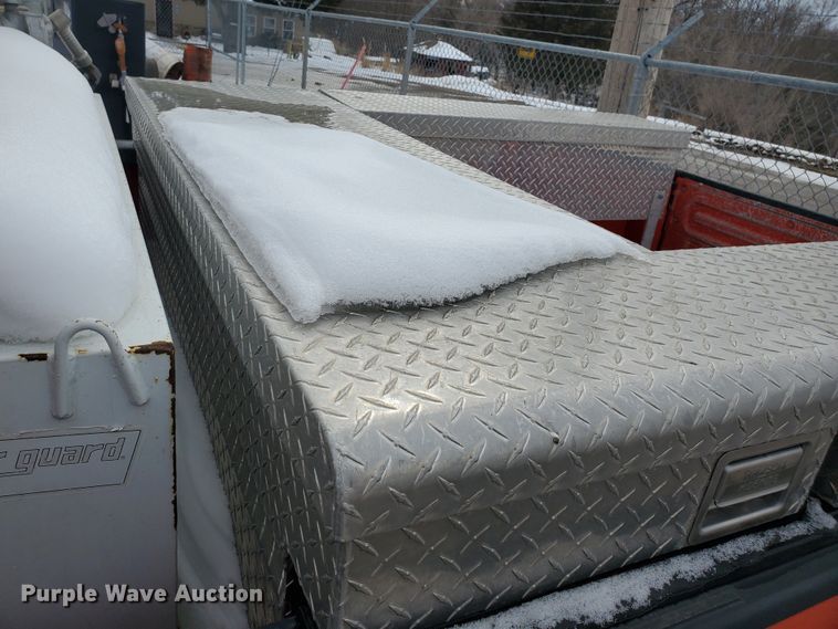 image for item EY9664 2006 Ford F250 Super Duty XL  pickup truck