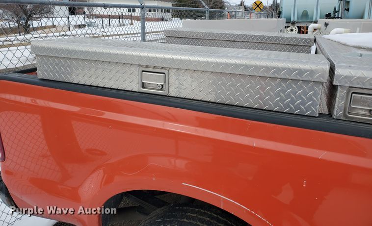 image for item EY9664 2006 Ford F250 Super Duty XL  pickup truck