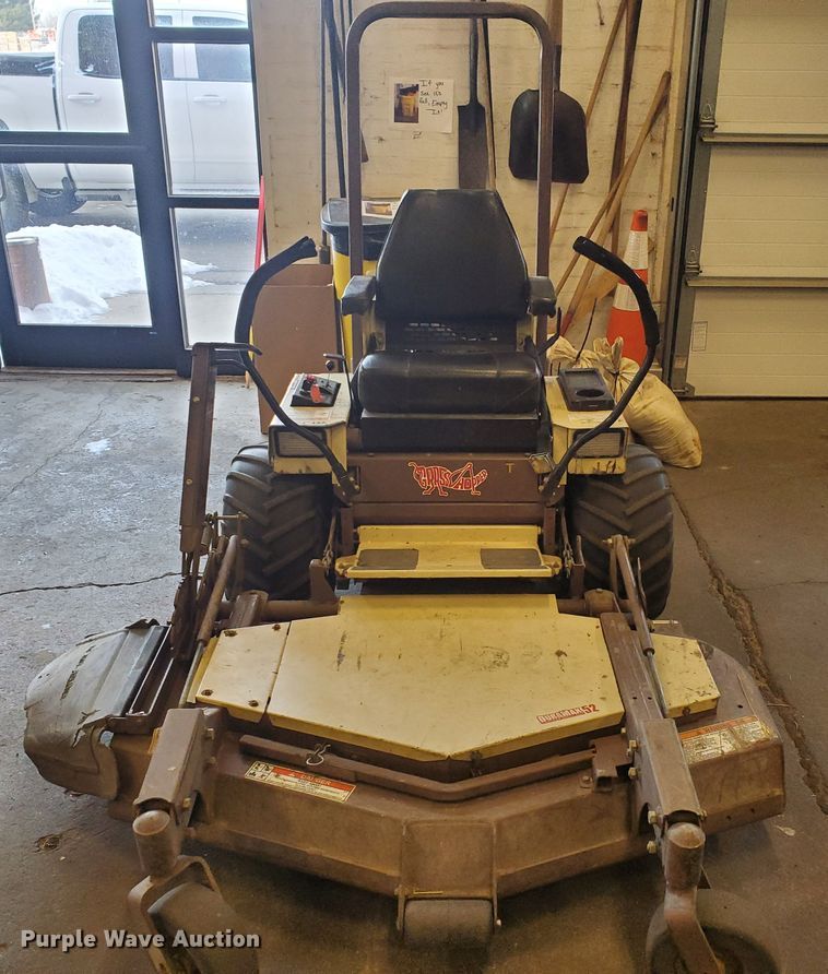 image for item GE9933 2009 Grasshopper 620T ZTR lawn mower