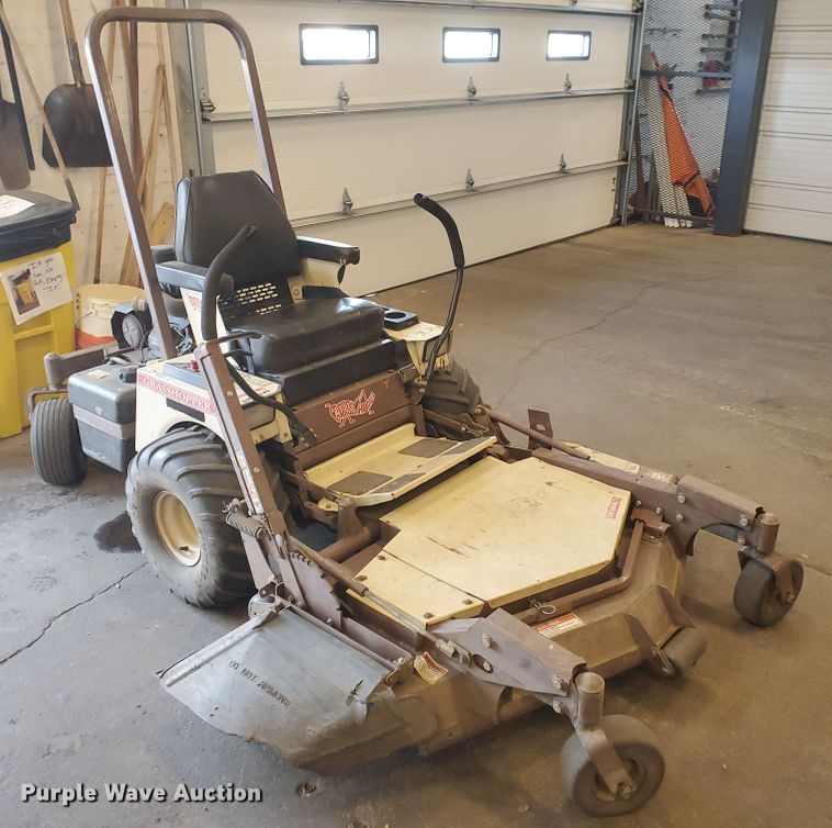 image for item GE9933 2009 Grasshopper 620T ZTR lawn mower