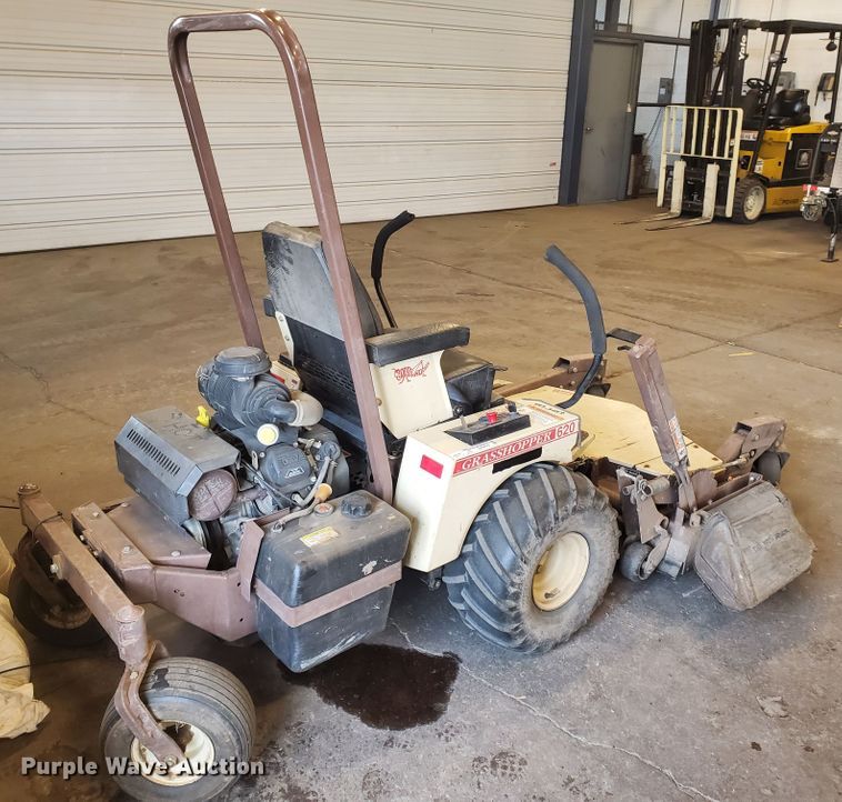 image for item GE9933 2009 Grasshopper 620T ZTR lawn mower