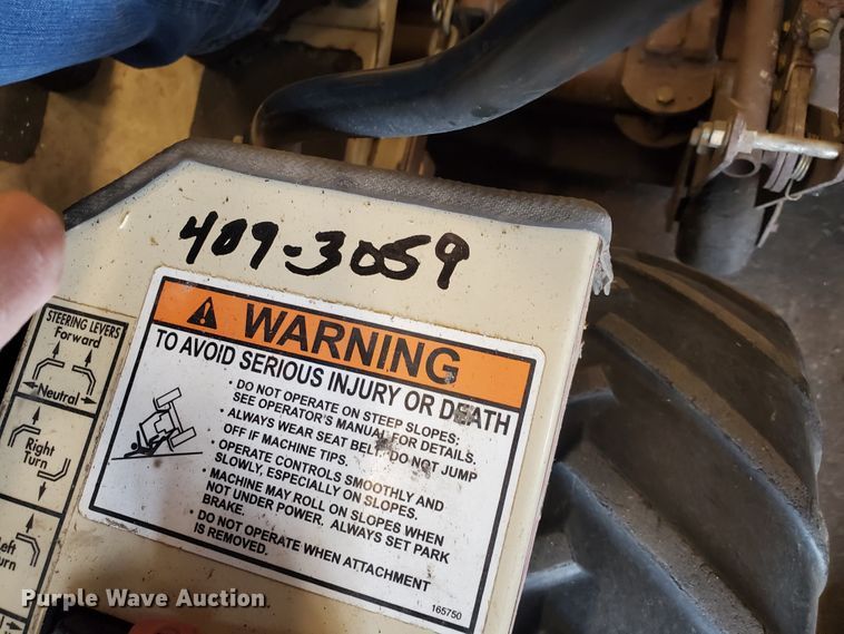 image for item GE9933 2009 Grasshopper 620T ZTR lawn mower