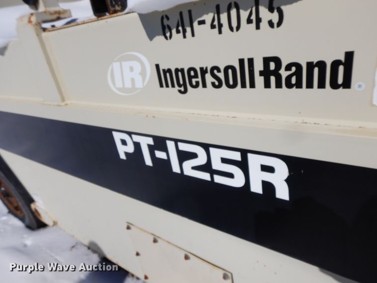 image for item GG9415 2005 Ingersoll Rand PT-125R  pneumatic roller