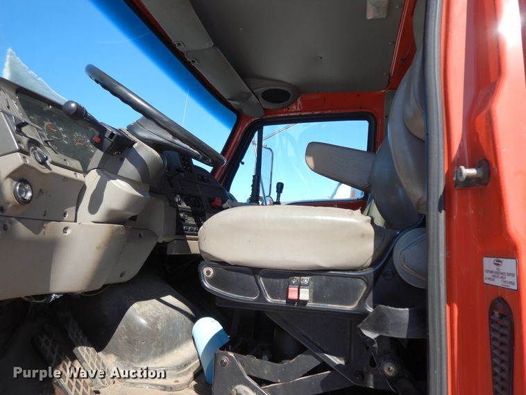 image for item GG9416 2001 Sterling LT7501  dump truck