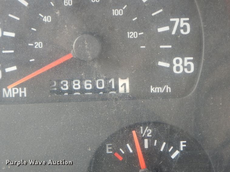 image for item GG9416 2001 Sterling LT7501  dump truck