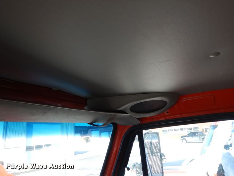 image for item GG9416 2001 Sterling LT7501  dump truck