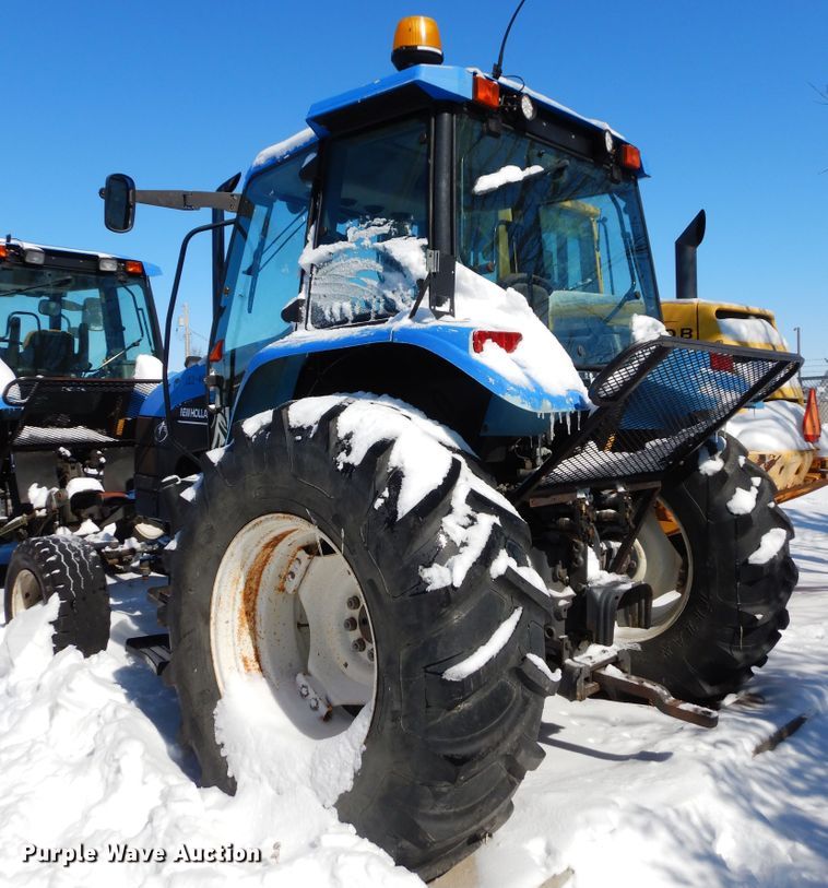 image for item GG9420 2001 New Holland TS100  tractor