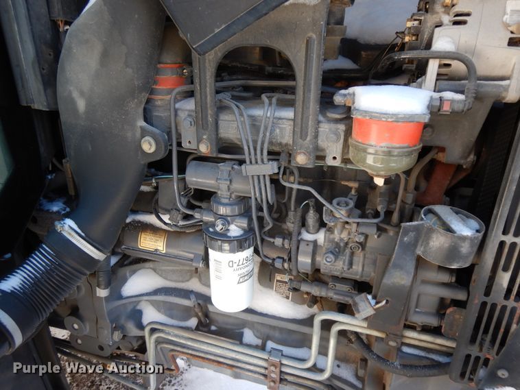 image for item GG9420 2001 New Holland TS100  tractor