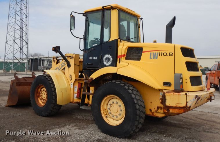 image for item GG9422 2005 New Holland LW110B  wheel loader