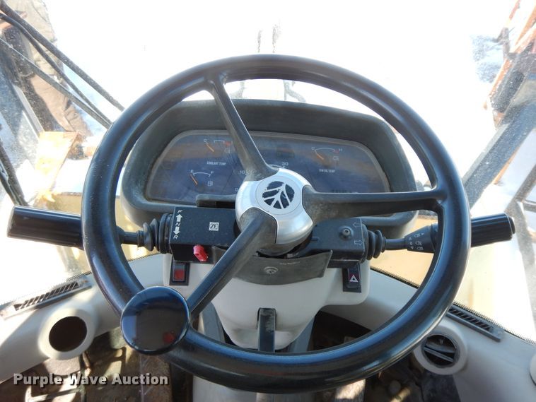 image for item GG9422 2005 New Holland LW110B  wheel loader