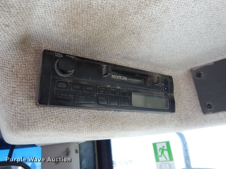 image for item GG9422 2005 New Holland LW110B  wheel loader