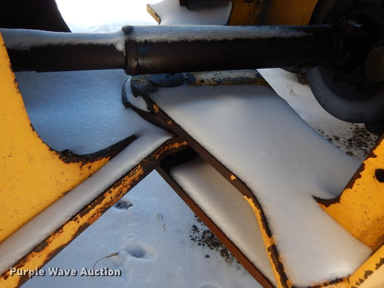 image for item GG9422 2005 New Holland LW110B  wheel loader