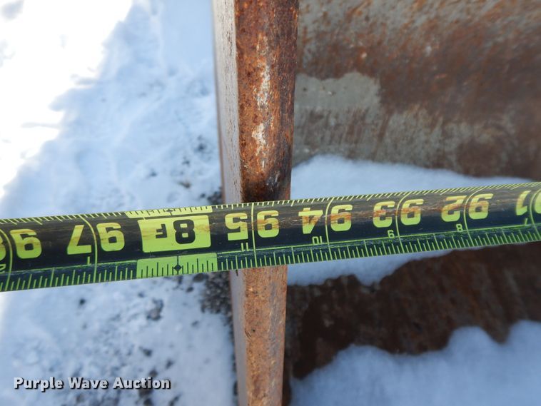 image for item GG9422 2005 New Holland LW110B  wheel loader