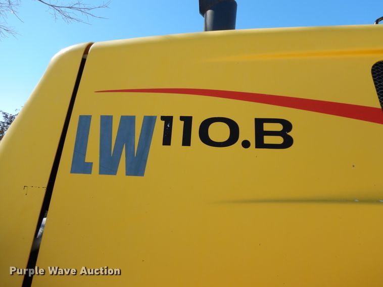 image for item GG9422 2005 New Holland LW110B  wheel loader