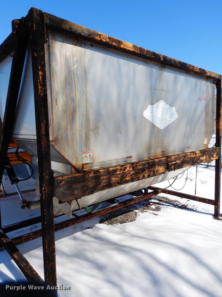 image for item GG9423 2003 Dultmeier DUBPS3000C salt brine maker