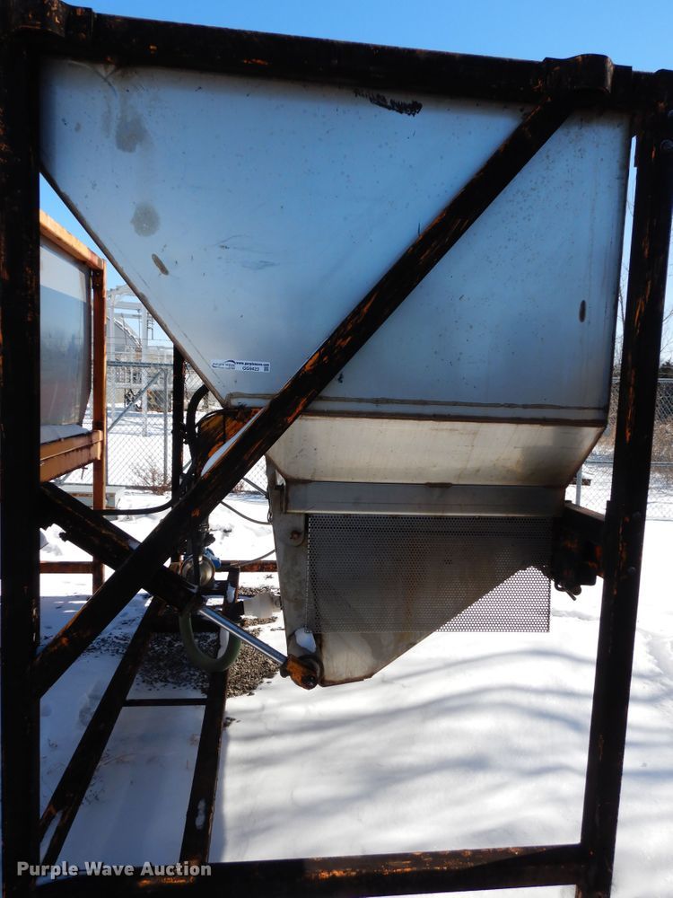 image for item GG9423 2003 Dultmeier DUBPS3000C salt brine maker