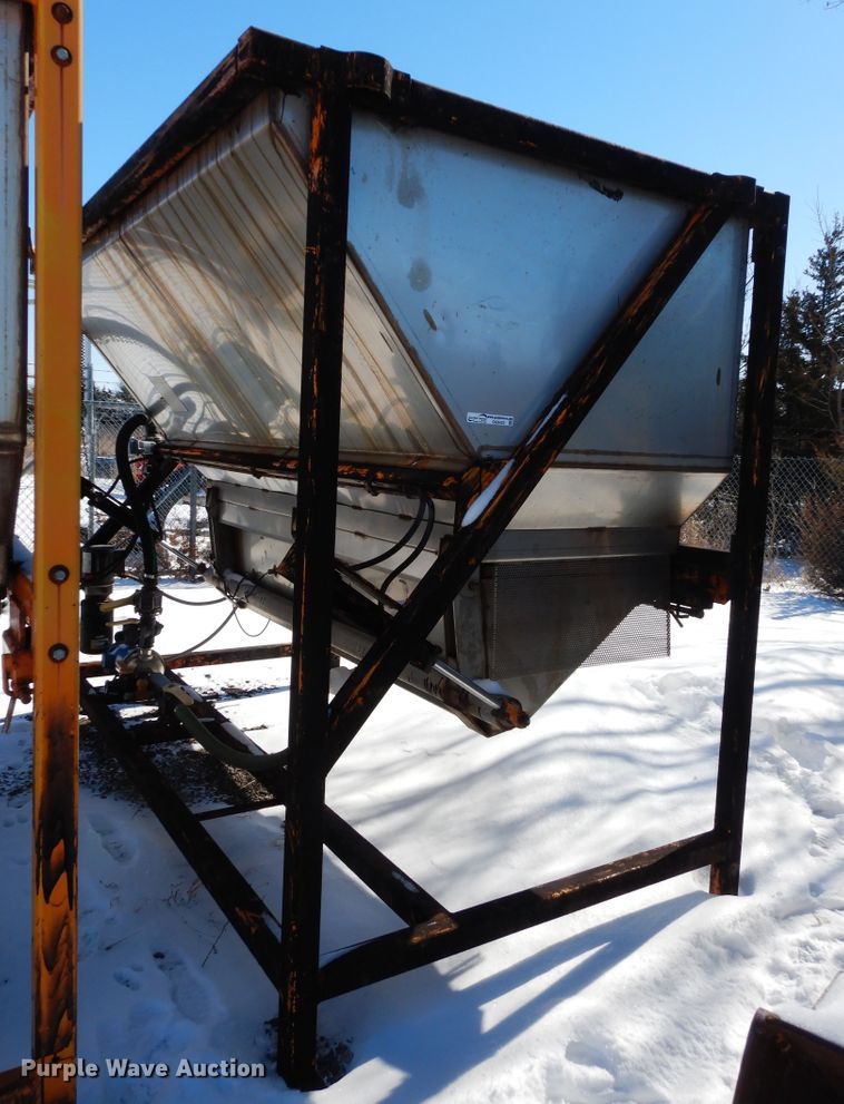 image for item GG9423 2003 Dultmeier DUBPS3000C salt brine maker