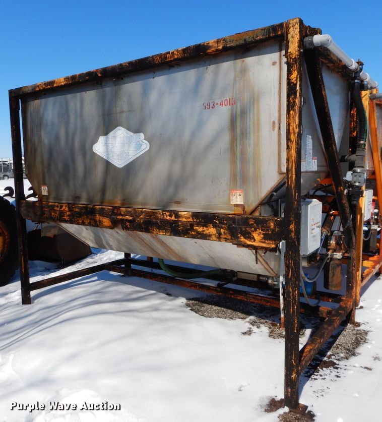 image for item GG9423 2003 Dultmeier DUBPS3000C salt brine maker