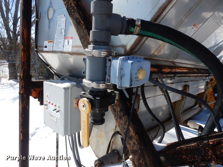 image for item GG9423 2003 Dultmeier DUBPS3000C salt brine maker