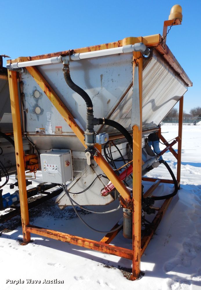 image for item GG9424 2003 Dultmeier DUBPS3000-SS salt brine maker