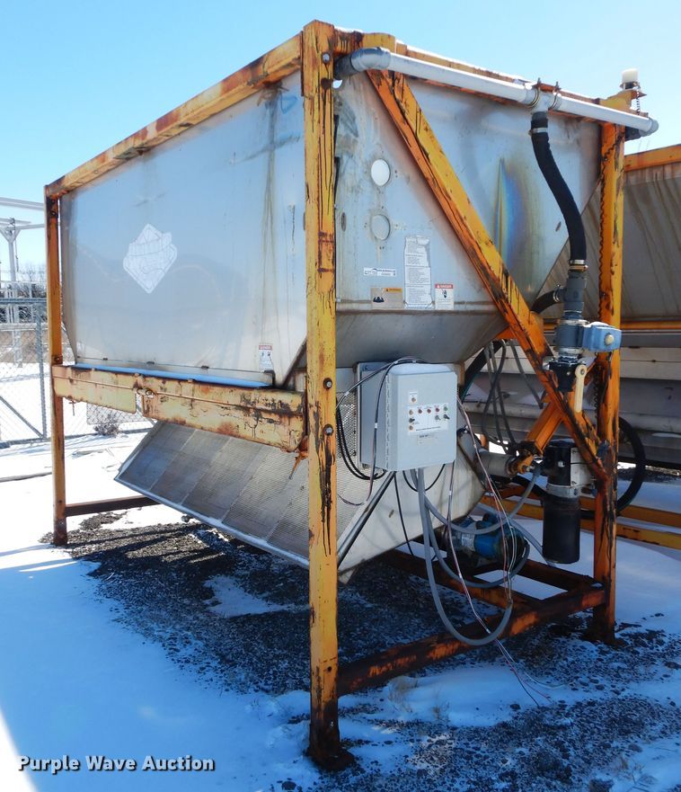 image for item GG9425 2003 Dultmeier DUBPS3000C salt brine maker