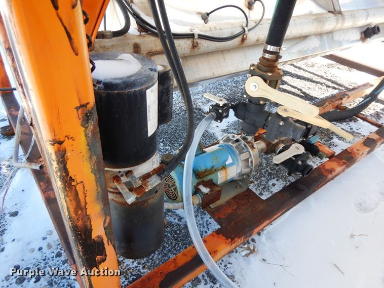 image for item GG9425 2003 Dultmeier DUBPS3000C salt brine maker