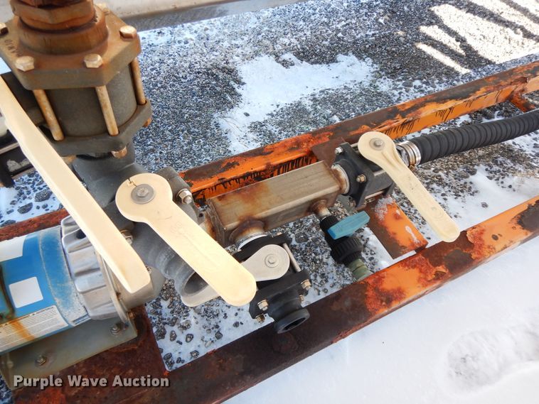 image for item GG9425 2003 Dultmeier DUBPS3000C salt brine maker