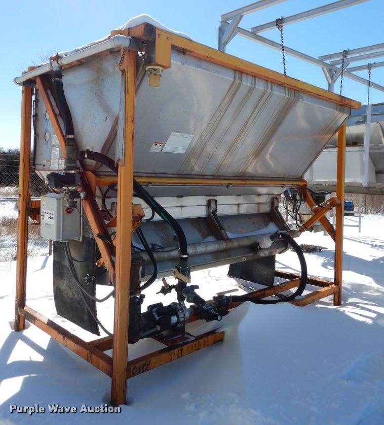 image for item GG9426 2003 Dultmeier DUBPS3000-SS salt brine maker