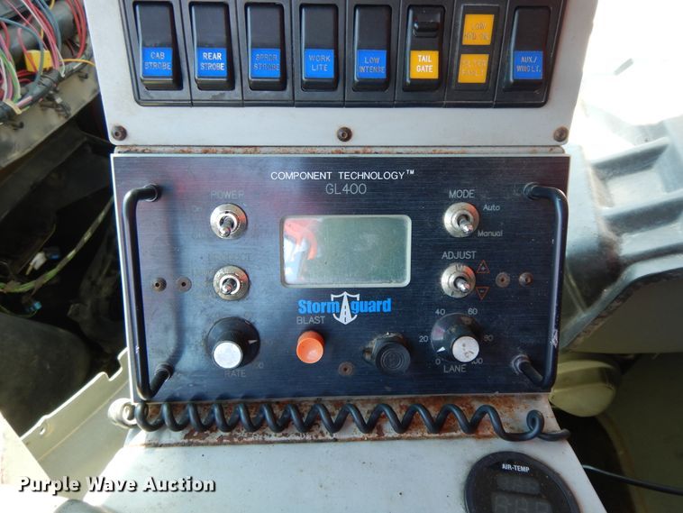 image for item GG9429 2005 International 7400  dump truck