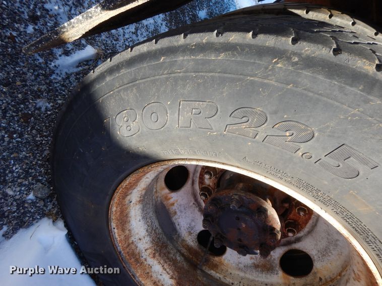 image for item GG9429 2005 International 7400  dump truck