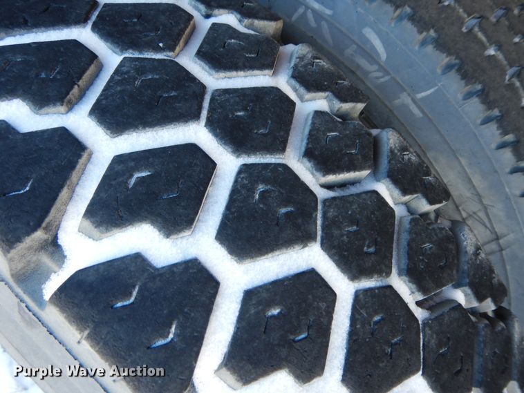 image for item GG9429 2005 International 7400  dump truck