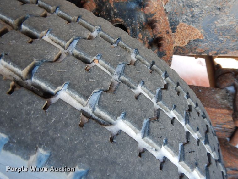 image for item GG9429 2005 International 7400  dump truck