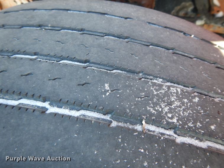 image for item GG9429 2005 International 7400  dump truck